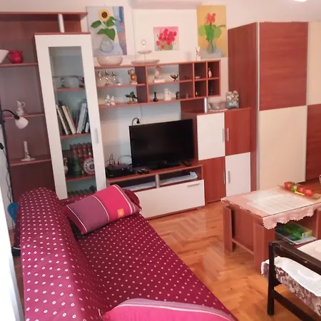 Meri Apartmán *